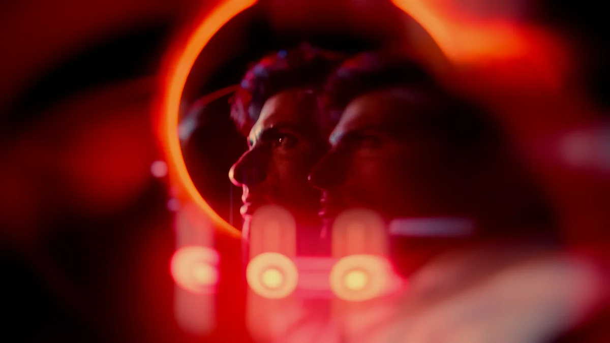Lights Out · still 6